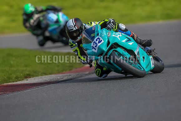 BI5I0896