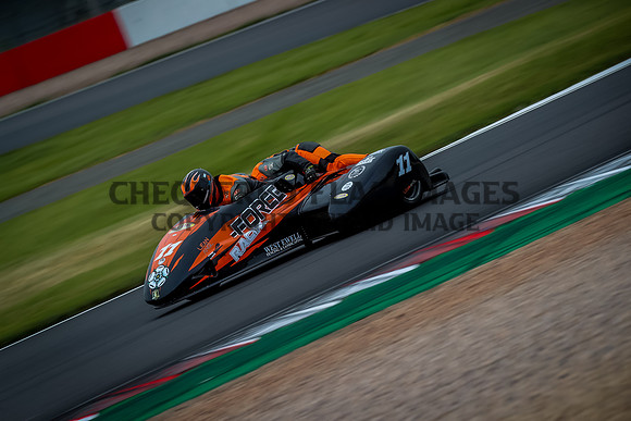 B1520056