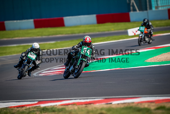 B1524051