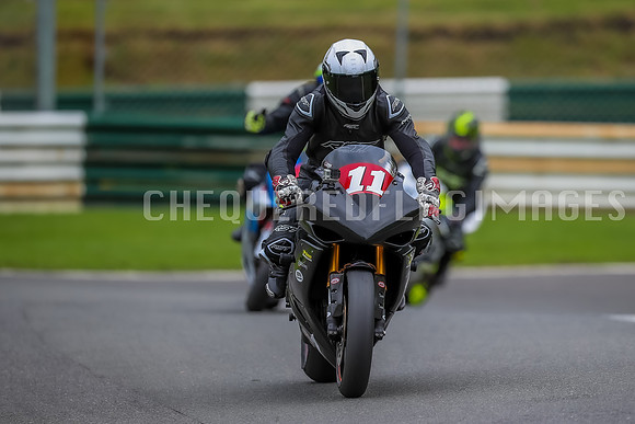 BI5I4889