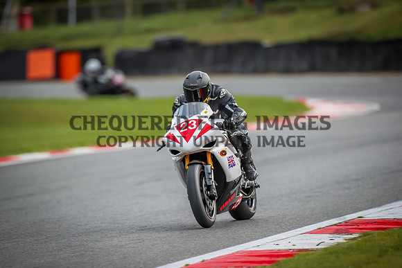 BI5I2710