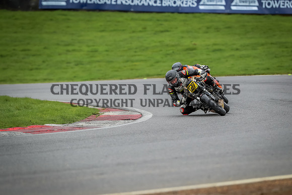 B1523372