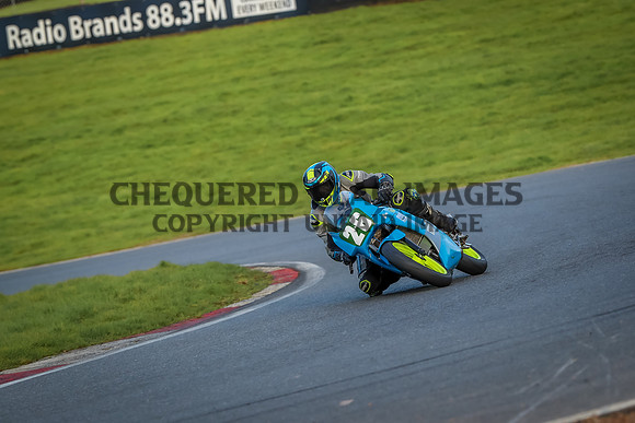 B1524602