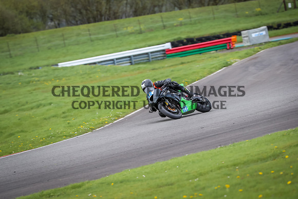 B1526556