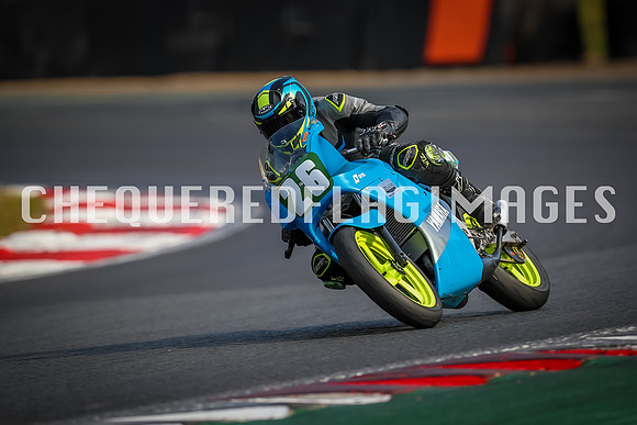BI5I2697
